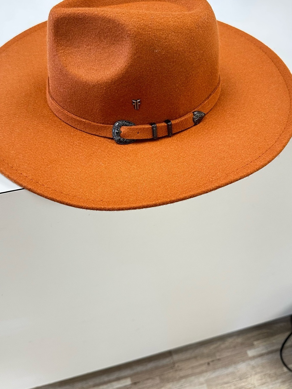 New Frye Orange Felt Ranch Hat with Black stud Trim